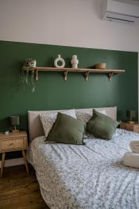 Maisons de vacances Maison de Lea, climatisee, 50 m marche local de Bergerac, terrasse : photos des chambres