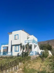 Waves and Wonders Apartment - Kochilos