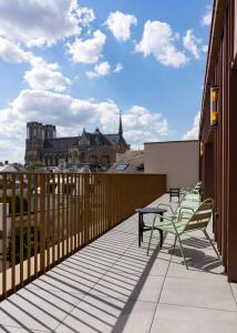 Appartements Les Suites 7 Anges - Parking, Vue Cathedrale & Centre Historique Reims : photos des chambres
