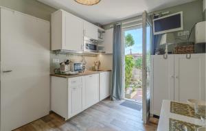 Nice Apartment In Saint-Palais-Sur-Mer