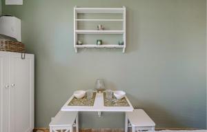Appartements Nice Apartment In Saint-Palais-Sur-Mer : photos des chambres