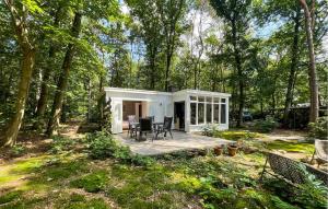 3 Bedroom Lovely Home In Holten