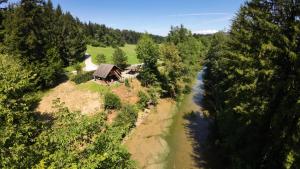 WoodHouse by the River 