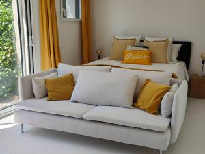 B&B / Chambres d'hotes La Maison l-Oliveraie : photos des chambres
