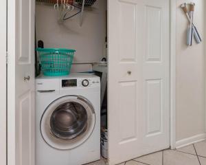 Island Winds West 777 condo