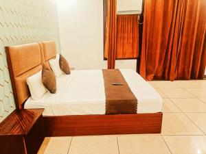 Hotel The Tark Near IGI Airport Delhi
