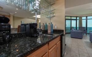 Phoenix West 1605 condo