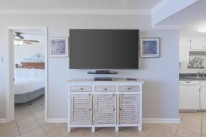 Island Winds East 207 condo