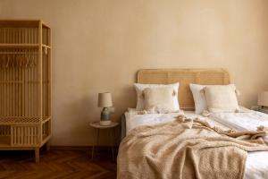 Four Seasons Old Town - Summer