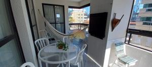 Apartamento Alto Padrão com 5 Quartos Próximo a praia e ao shopping Russi Russi