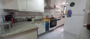 Apartamento Alto Padrão com 5 Quartos Próximo a praia e ao shopping Russi Russi