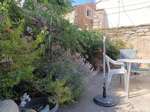 Maisons de vacances Ceps Cottage sleeps 6 with free wifi near the river : photos des chambres