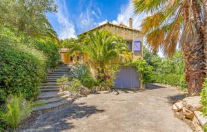 Maisons de vacances Pet Friendly Home In Roujan : photos des chambres