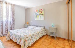 Maisons de vacances Pet Friendly Home In Roujan : photos des chambres