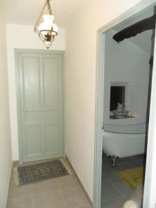 Maisons de vacances Ceps Cottage sleeps 6 with free wifi near the river : photos des chambres
