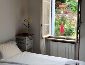 Maisons de vacances Ceps Cottage sleeps 6 with free wifi near the river : photos des chambres