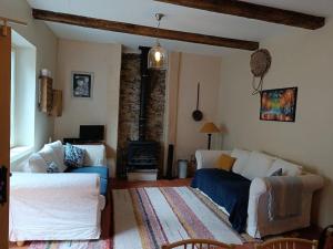 Maisons de vacances Ceps Cottage sleeps 6 with free wifi near the river : photos des chambres