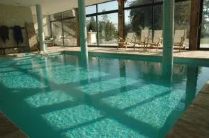 克莱蒙特城堡酒店 - Lor