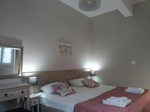 Trousas Apartments