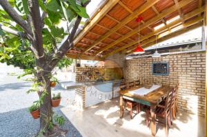 Linda Casa no Centro da Praia, Próximo a Praia e Comércio em Geral