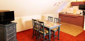 Apartment (2 Adults + 2 Children) room in Kurhaus Devin