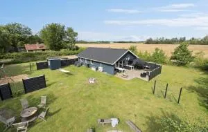 3 Bedroom Cozy Home In Ulfborg - Skalstrup