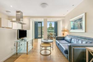 1-Bedroom Apartment room in Princes Street Suites