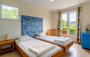 Maisons de vacances Amazing Home In Prades Sur Vernazobre : photos des chambres