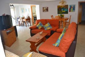 Chalet piscina privado,12 personasDenia