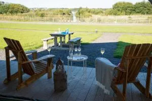 Glamping Safari Style - Mohill