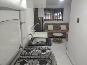 Apartaestudio la 70, estadio