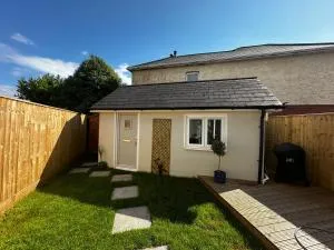 Peaceful southbourne studio - pets welcome - Holdenhurst