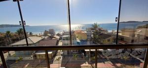Apartamento Alto Padrão Com Vista Mar - 03 Dormitórios Ao Lado de Comércio em Geral