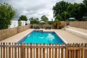 Etang et Famille - Sherlock - Cours