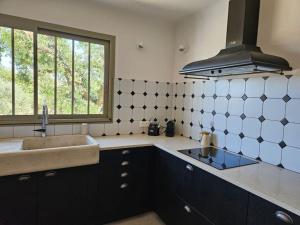 Maisons de vacances Comme un Dimanche, piscine privee avec jardin : photos des chambres