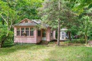 The Pink Lady of The Lake