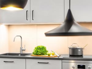 LivinParis Luxury AC 3 Bedrooms Le Louvre II