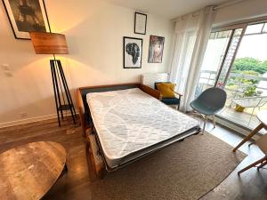 Cosy Duplex avec Parking à Paris 19 by immo kit bnb