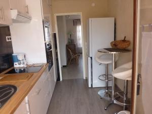 Appartements Appartement Climatise avec Vue Mer et Montagne : photos des chambres