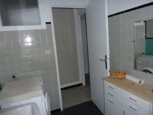 Appartements Appartement Climatise avec Vue Mer et Montagne : photos des chambres