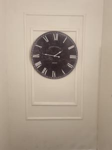 Lodge Beauty & Roger