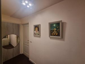 Lodge Beauty & Roger