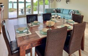 Nice Home In Wieringerwerf With Sauna