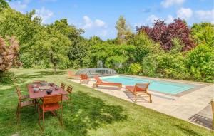 Stunning Home In Surgeres