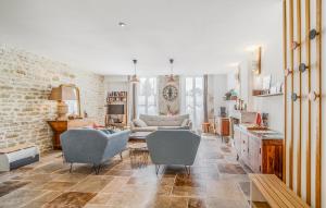 Maisons de vacances Stunning Home In Surgeres : photos des chambres