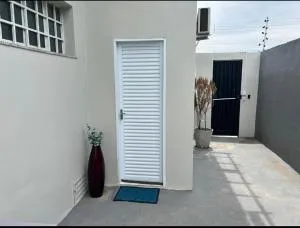 kitnet com ótima localização - Bento Brasil