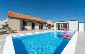 Nice Home In Paljuv With Wi-Fi - Islam Grčki