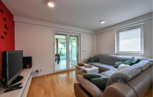 Awesome Home In Ivanec With Wi-Fi 