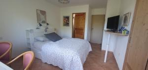 B&B / Chambres d'hotes Chambre Studette independante : photos des chambres