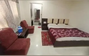 Hotel Paradise Stays - Pipariā